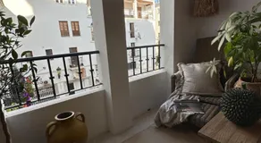 Beautiful Apartment in Puerto de la Duquesa Marina, Steps from the Beach - Image 4