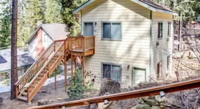 Yosemite Woods Duplex in Yosemite-Upper Unit - Image 3