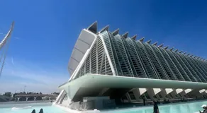 Beach & Arts Hostel Valencia - Image 3