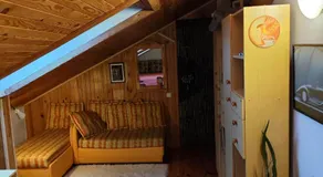 Studija viloje-Quiet Apartment 15 min from Airport - Image 4