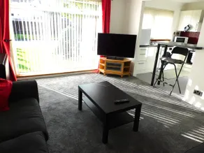 Charming 2 bed house Perfect base for sightseeing - Image 3