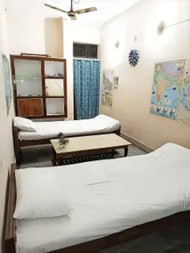 Budget Stays near Sangam (9625_00_5951) - Image 2