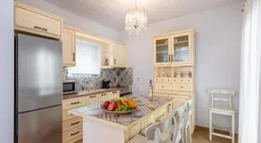 House 55 - Image 4