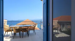 Katina's Coastal Oasis - Image 4