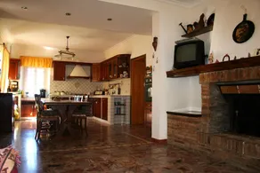 Angela Garden - Image 2