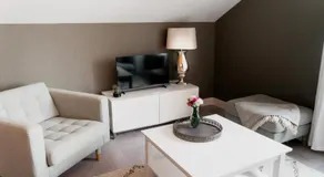 OP ZESTIEN - Image 2