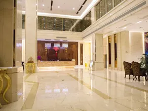Auspicious Hotel - Image 3