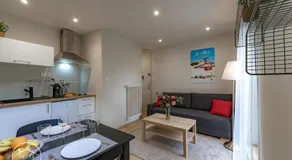 Romantic Suite Bellevue et Parking - Image 3