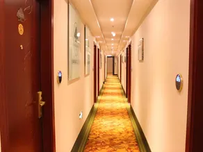 GreenTree Inn Shanghai Gucun Shuichan West Road Shell Hotel - Image 4