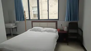 Xinya Hotel (Yujiang Railway Station Branch) - Image 2