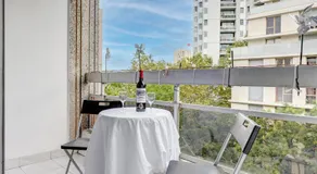 Suite au Cœur de Paris, Architecturale et Élégante - Image 2