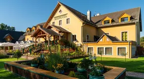 Seehotel Burg Spreewald - Image 1