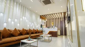 Jannat Hotel - Image 5