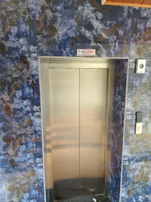 Royal Inn Lodging - Image 2