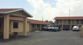 Economy Inn Safford - Image 4