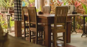 Sunrise Lodge & Lounge - Image 5