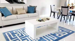 Spacious and Modern Townhouse - Image 3