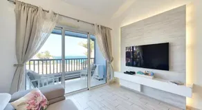 Lidia & Paco Home two bedrooms beachfront - Image 2