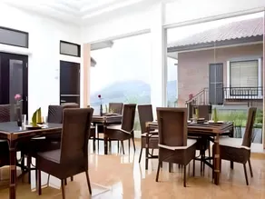 Osmond Villa Resort - Image 4