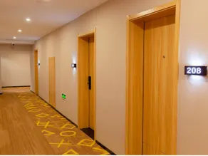 IU Hotel Shandong Jining Weishan Kuiwen East Road - Image 4