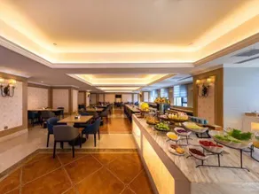 Vienna Hotel Kunming Dian Lake Wanda Plaza - Image 3