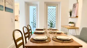 Home Out City Villa - Image 4