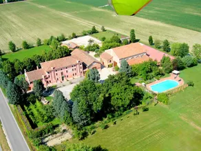 La felicità della campagna con piscina e tennis - Image 4