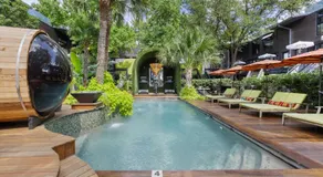 Peaceful home in quiet neighborhood - Image 4