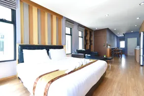 Westo INN Sriracha - Image 3
