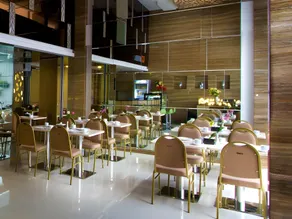 G7 Hotel - Image 5