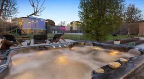 The Springs - Image 4