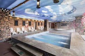 Snow Area Garden Hotel - Image 4