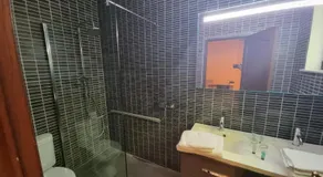 Avalon Hotel - Image 2