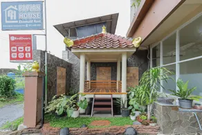 RedDoorz Syariah Papian near Universitas Jember - Image 3
