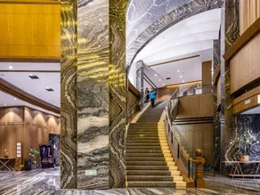 Sunny Hotel - Image 3