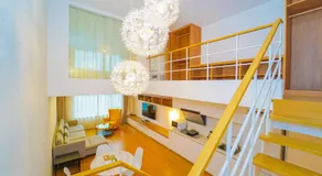 City Center Landmark Building Comprehensive High-End City LOFT Apartment Suite - Image 2