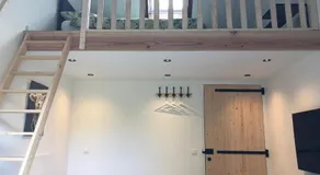 Flora’s B&B - Image 2