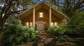 Ponderosa Off The Beaten Path farmhouse - Image 3