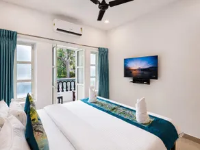Santiago Beach Resort - Image 2