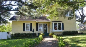 The Lakehouse on Clear Lake - Image 3