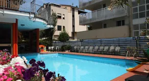 Hotel Universo - Image 2