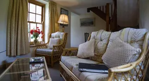 Cottage - Sleeps 2 - Garden - Parking - Image 4