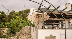 Sea view Amoni villa - Image 4