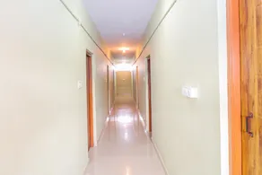 SPOT ON 40012 KRISHNA RESIDENCY - Image 4