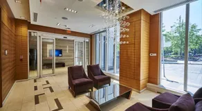 StayToronto - Stylish 2 Bedroom Suite in the Heart of Downtown - Image 4