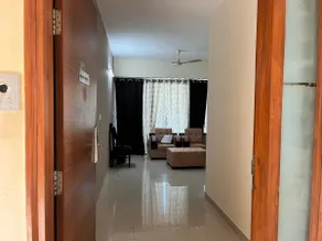 Lavish spacious 2BHK Homestay in Amanora Pune - Image 4