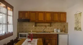 Takis Apartments - Image 4