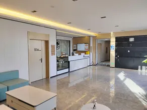 GreenTree Inn Express Qingdao Jiaodong International Airport - Image 3