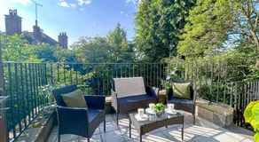 Promo Rate - Crouch End 4-Bedroom Home with Balcony & Parking near Alexandra Palace by Staylio London - Image 3