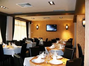 Hotel Davos - Image 2